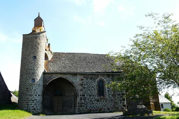 Portail de l’église Saint-Julien – Ussel